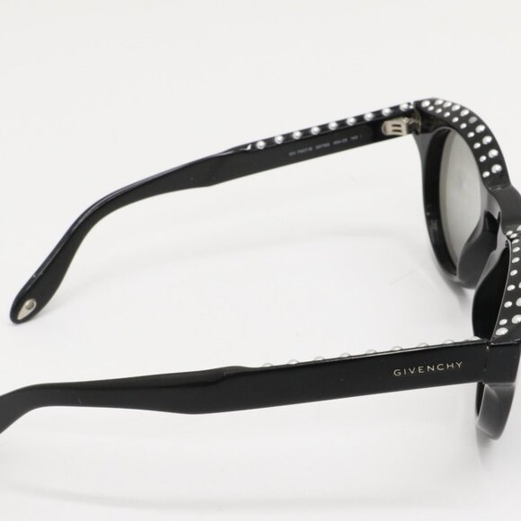 Givenchy Women's Studed Black Sunglasses GV - Picture 15 of 15